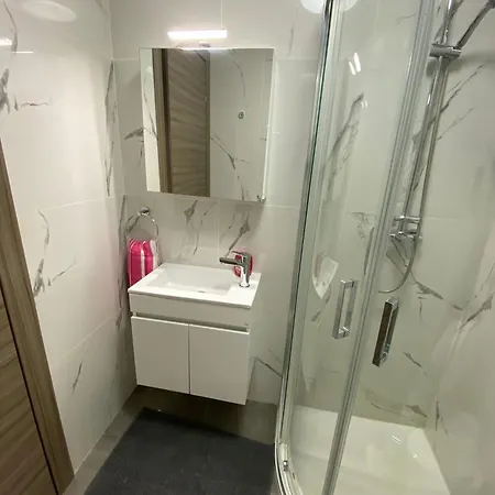 Msida, Space And Comfort For 6