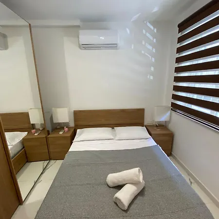 Msida, Space And Comfort For 6
