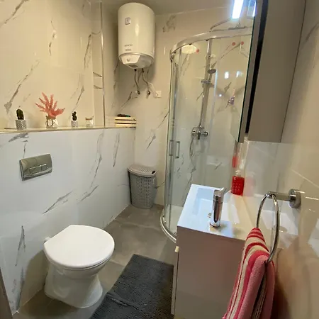 Msida, Space And Comfort For 6 *
