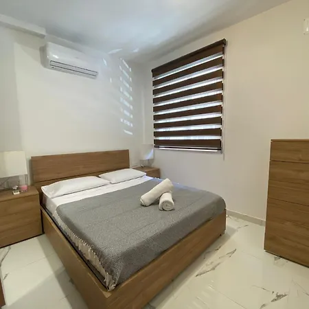 Apartment Msida, Space And Comfort For 6 *
