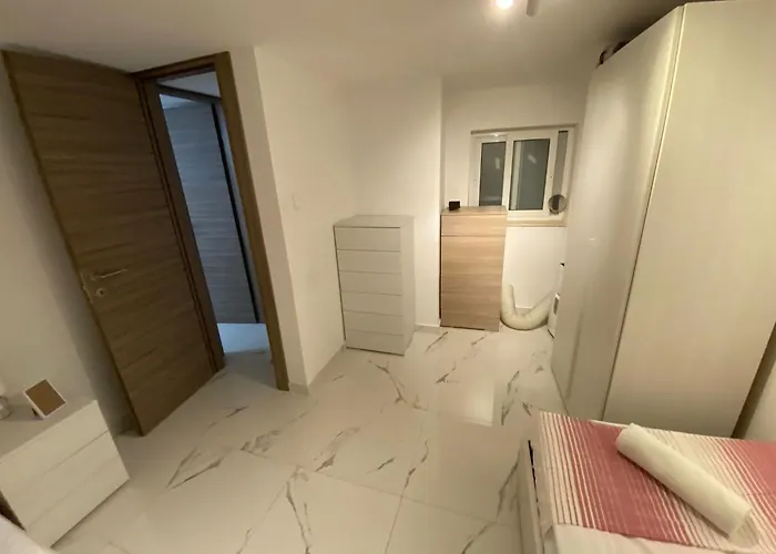 Msida, Space And Comfort For 6 * Msida