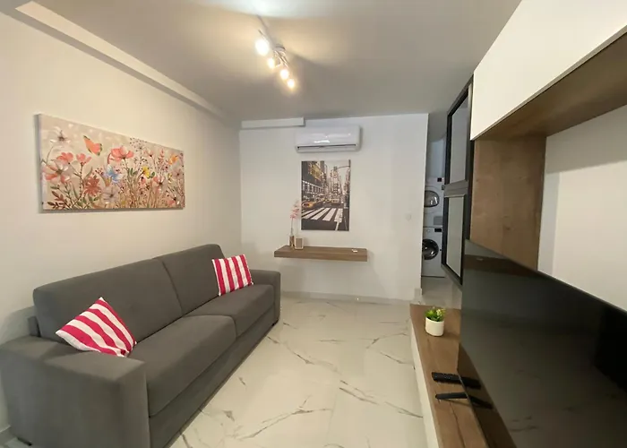 Msida, Space And Comfort For 6