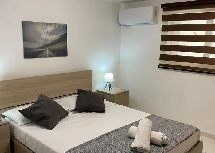 Apartment Msida, Space And Comfort For 6 *