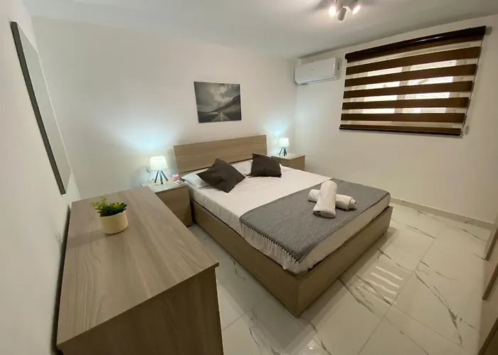 Msida, Space And Comfort For 6 * Msida